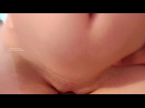 ❤️ අක්කගෙ කාමරේ නිදාගෙන එහෙමයි මට ඇහැරුනේ ❤ si.dewporn.ru ❌